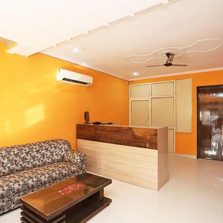 Oyo Rose Residency Near Dwarka Sector 9 Metro Station Hotel Nova Deli Exterior foto