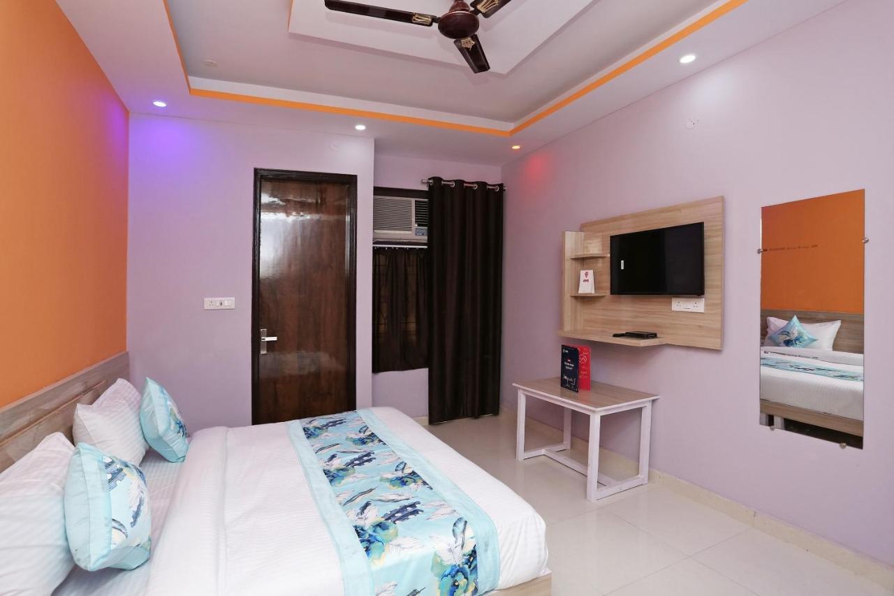 Oyo Rose Residency Near Dwarka Sector 9 Metro Station Hotel Nova Deli Exterior foto